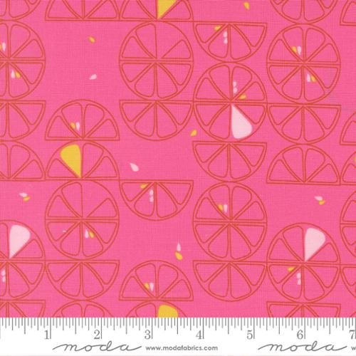 Balisong quilting fabric 11661 14 in pink and red palette