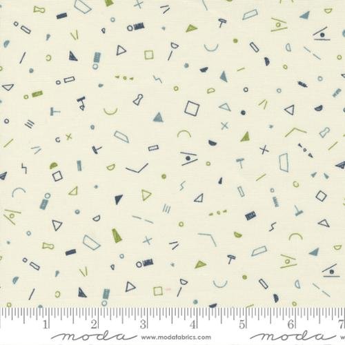 Collage quilting fabric 16954 13 in white and ivory palette with cream accents