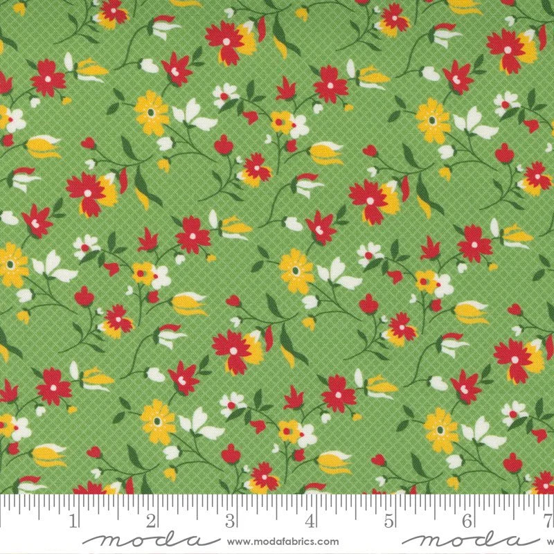 1930s quilting fabric 21793 15 in green and yellow palette with red and gold accents