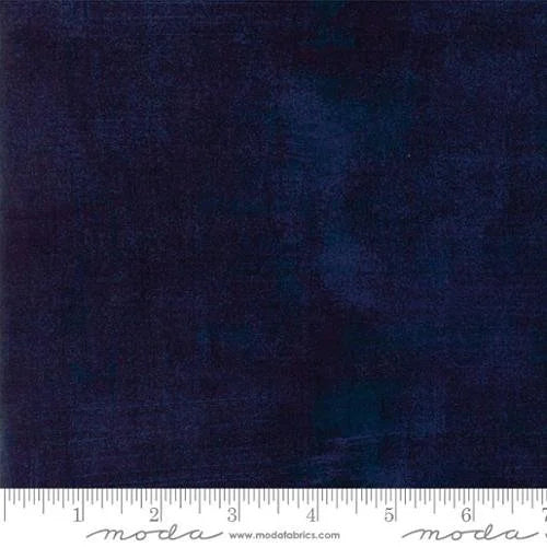 Grunge quilting fabric 30150 353 in black and navy palette