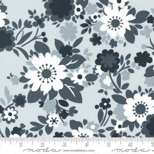 Concrete Jungle quilting fabric 33722 12 in ivory and navy palette with blue and white accents