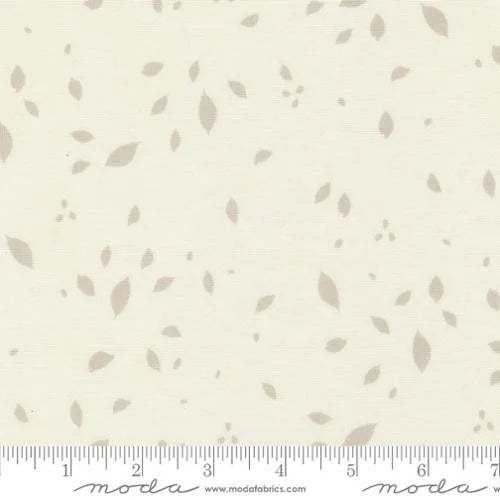Melrose quilting fabric 33785 11 in white and ivory palette