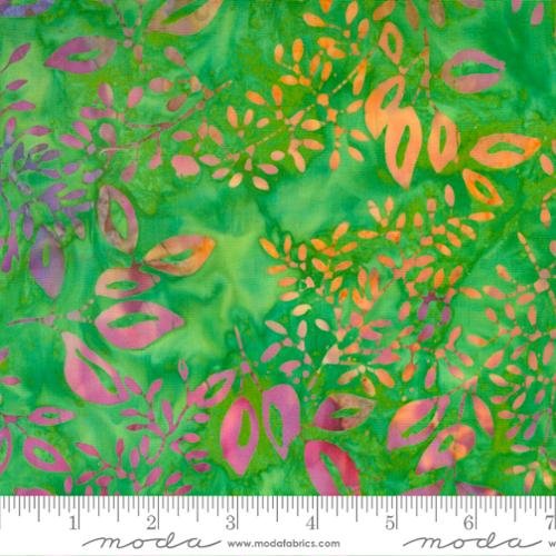 Batiks quilting fabric 4366 25 in green and yellow palette with gold accents