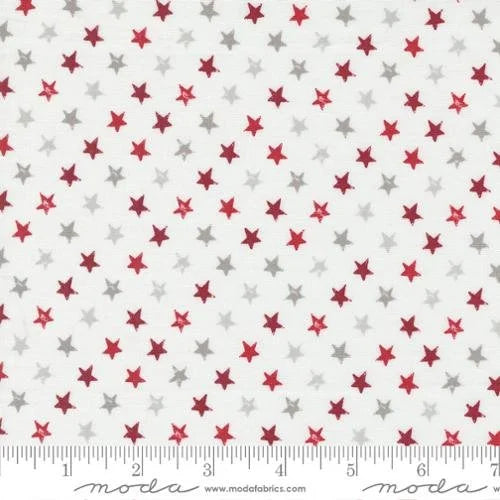 Patriotic quilting fabric 5204 11 in white and ivory palette with pink accents