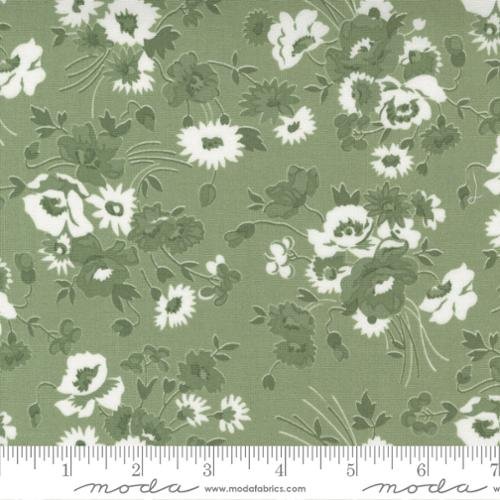 Nantucket Summer quilting fabric 55260 26 in green and ivory palette with white accents